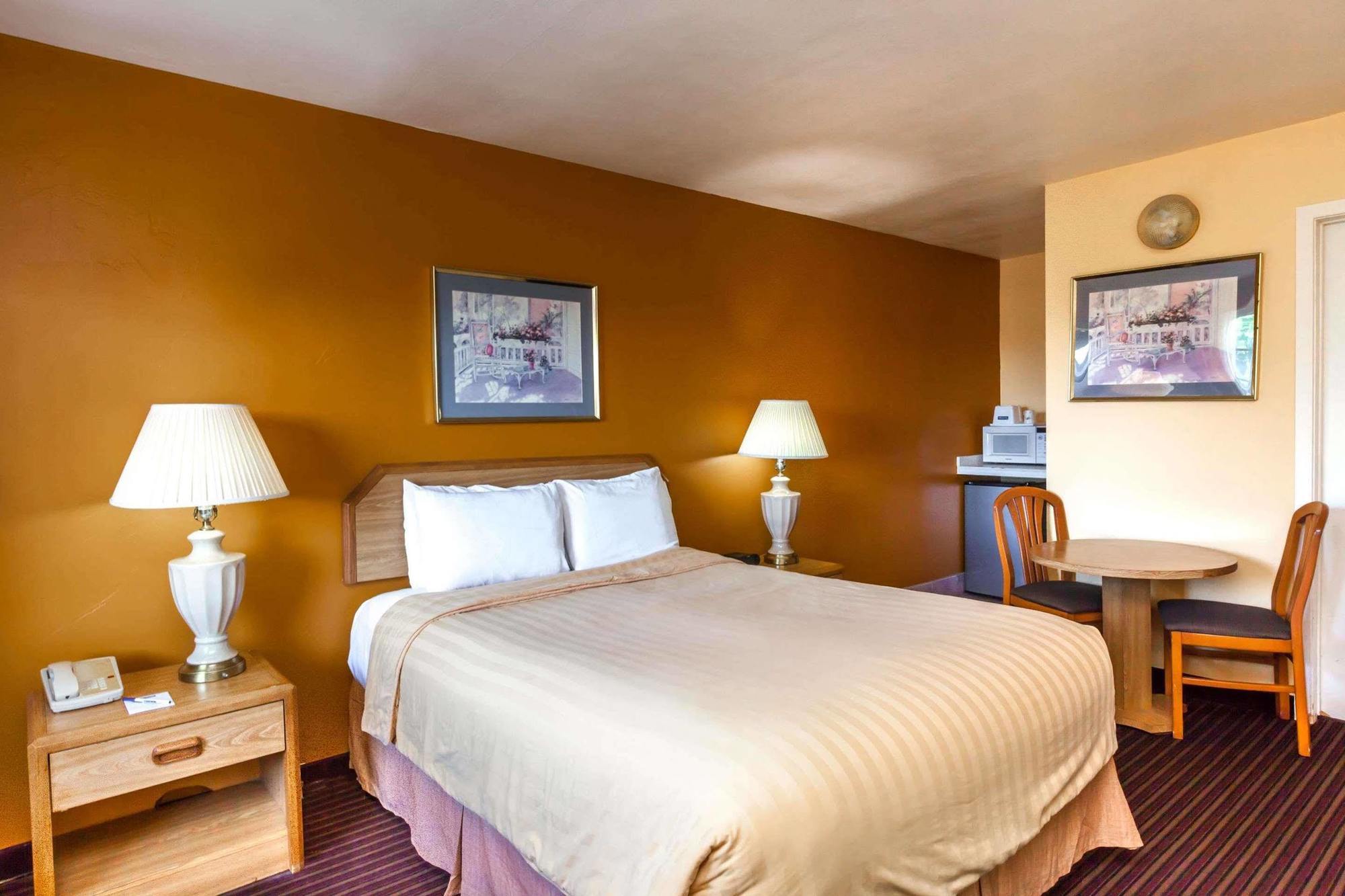 University Inn At San Luis Obispo Dış mekan fotoğraf