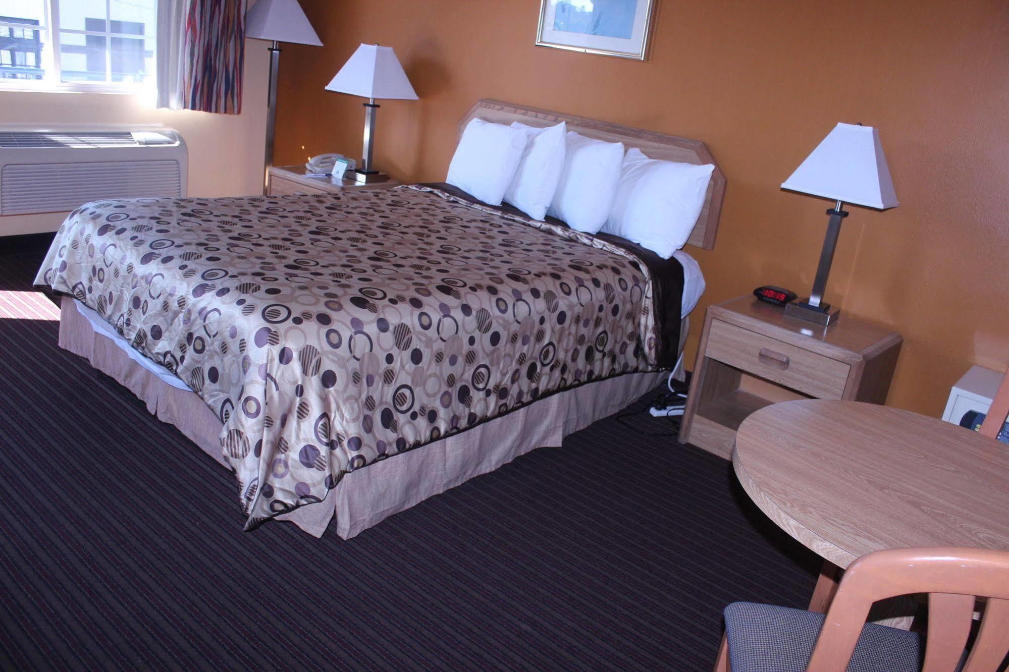 University Inn At San Luis Obispo Dış mekan fotoğraf